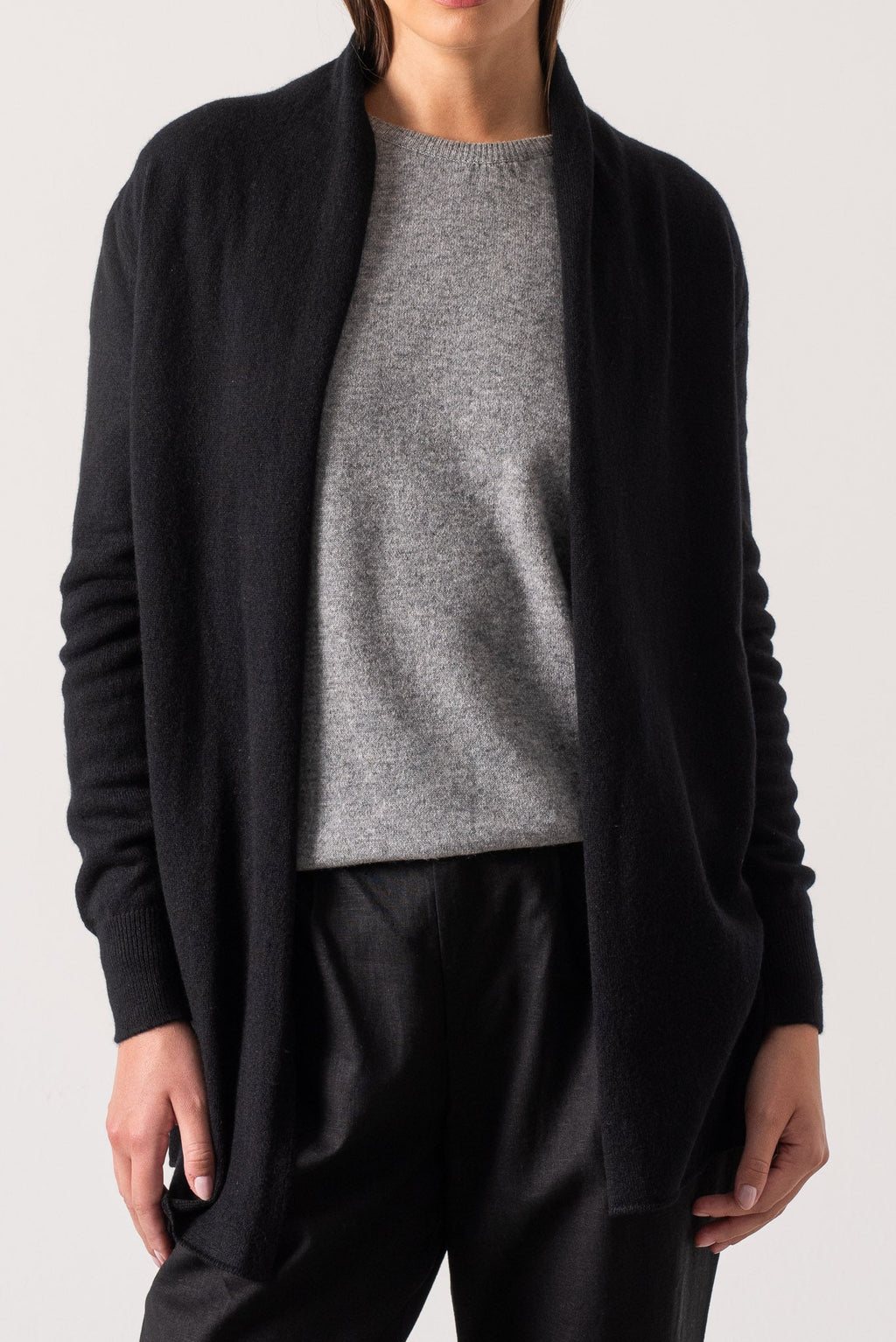 100% Cashmere Cardigan Black