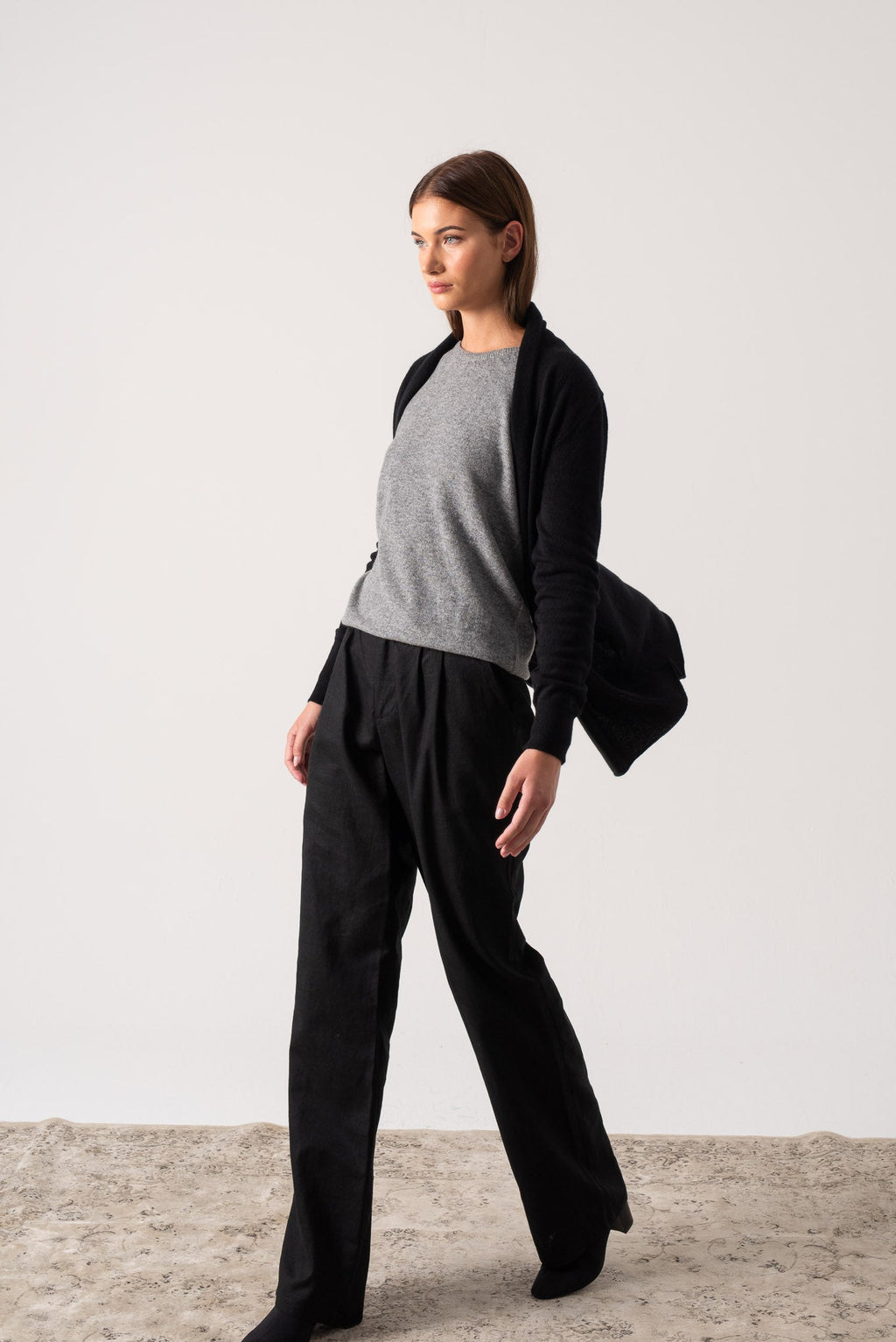 100% Cashmere Cardigan Black