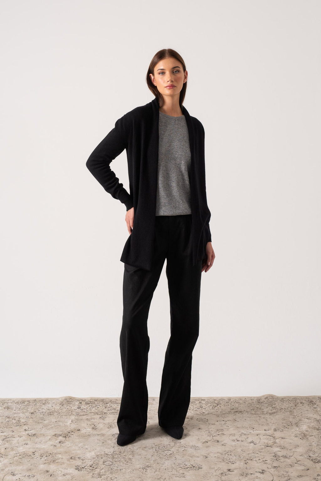 100% Cashmere Cardigan Black