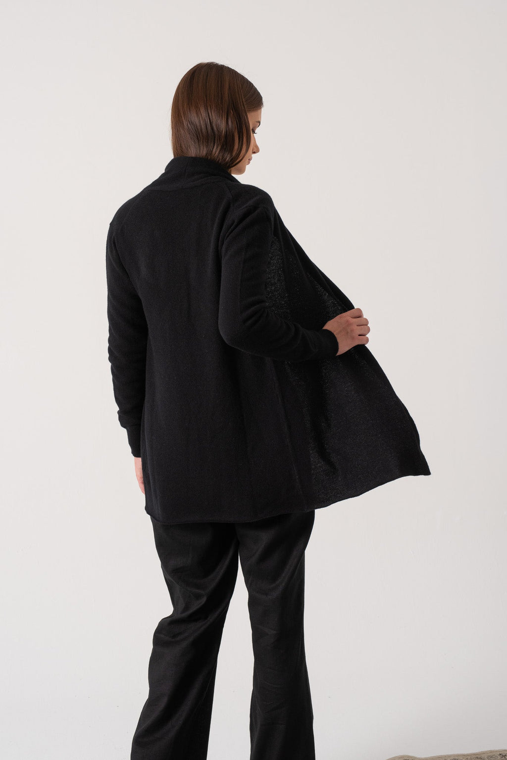 100% Cashmere Cardigan Black