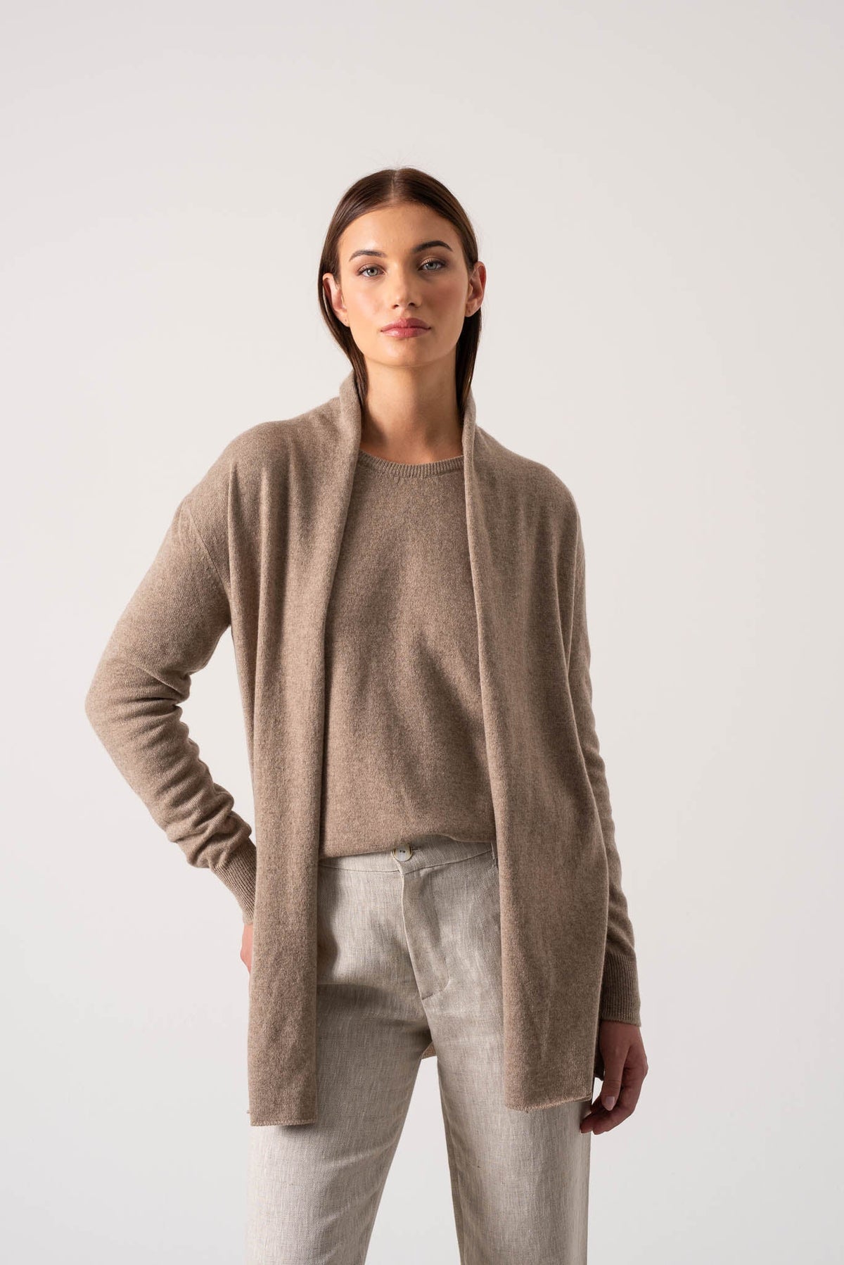 100% Cashmere Cardigan Taupe