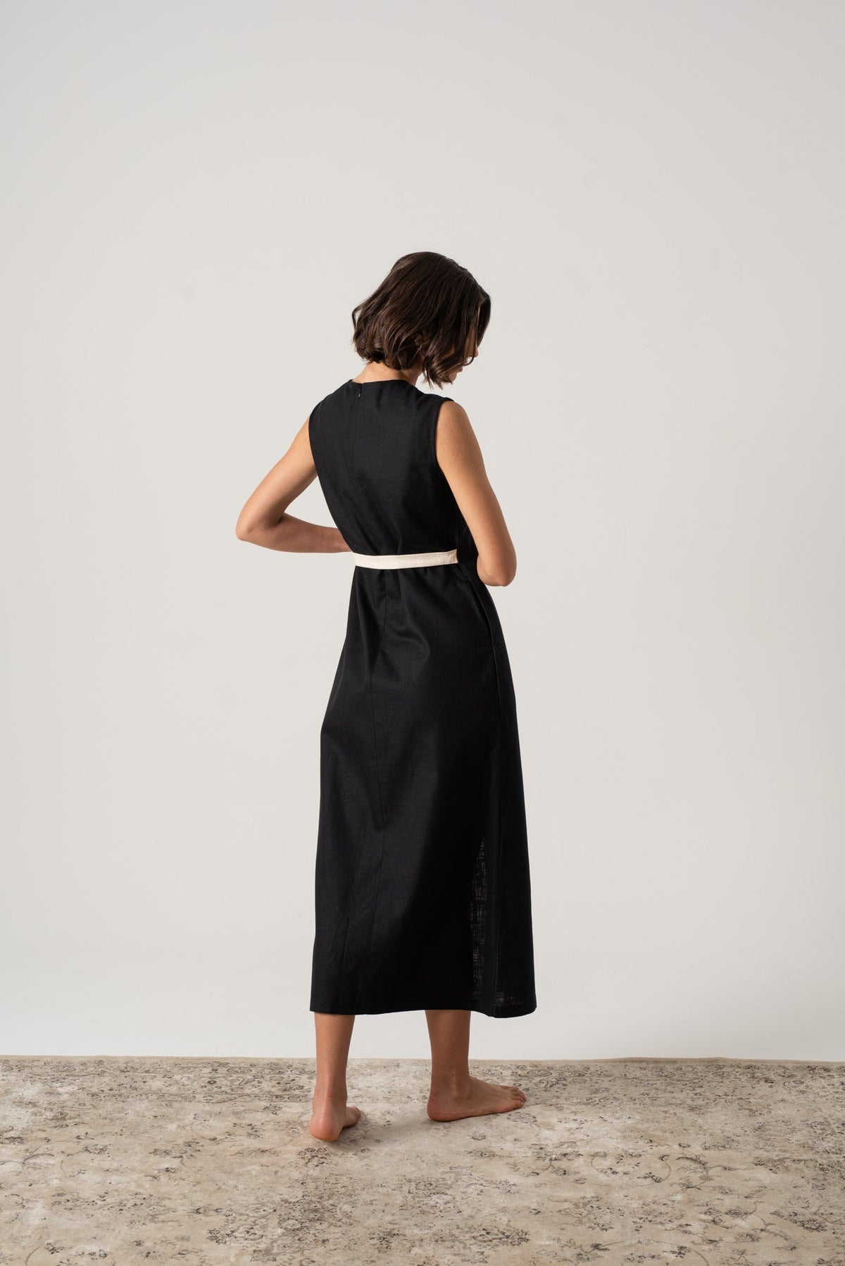 Linen Midi Dress Black