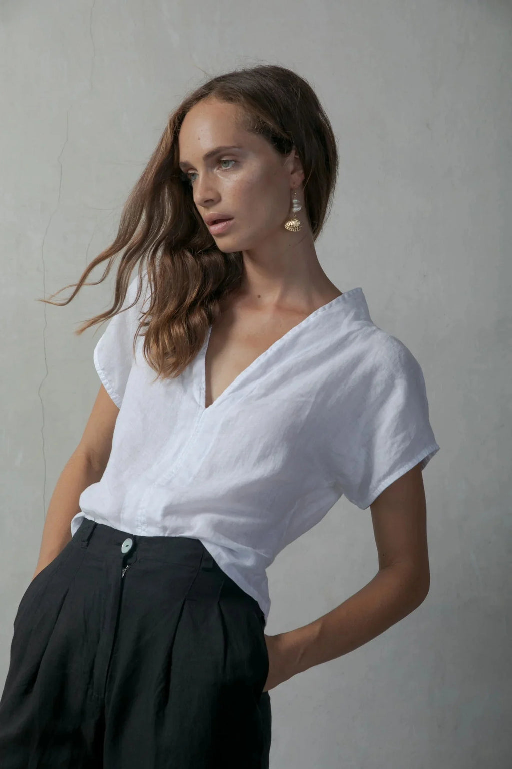 Collo Alto Linen Top White + Oatmeal