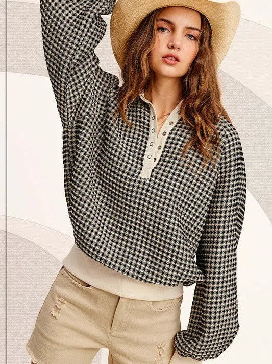 Two-Tone Textured Collared Pullover Top