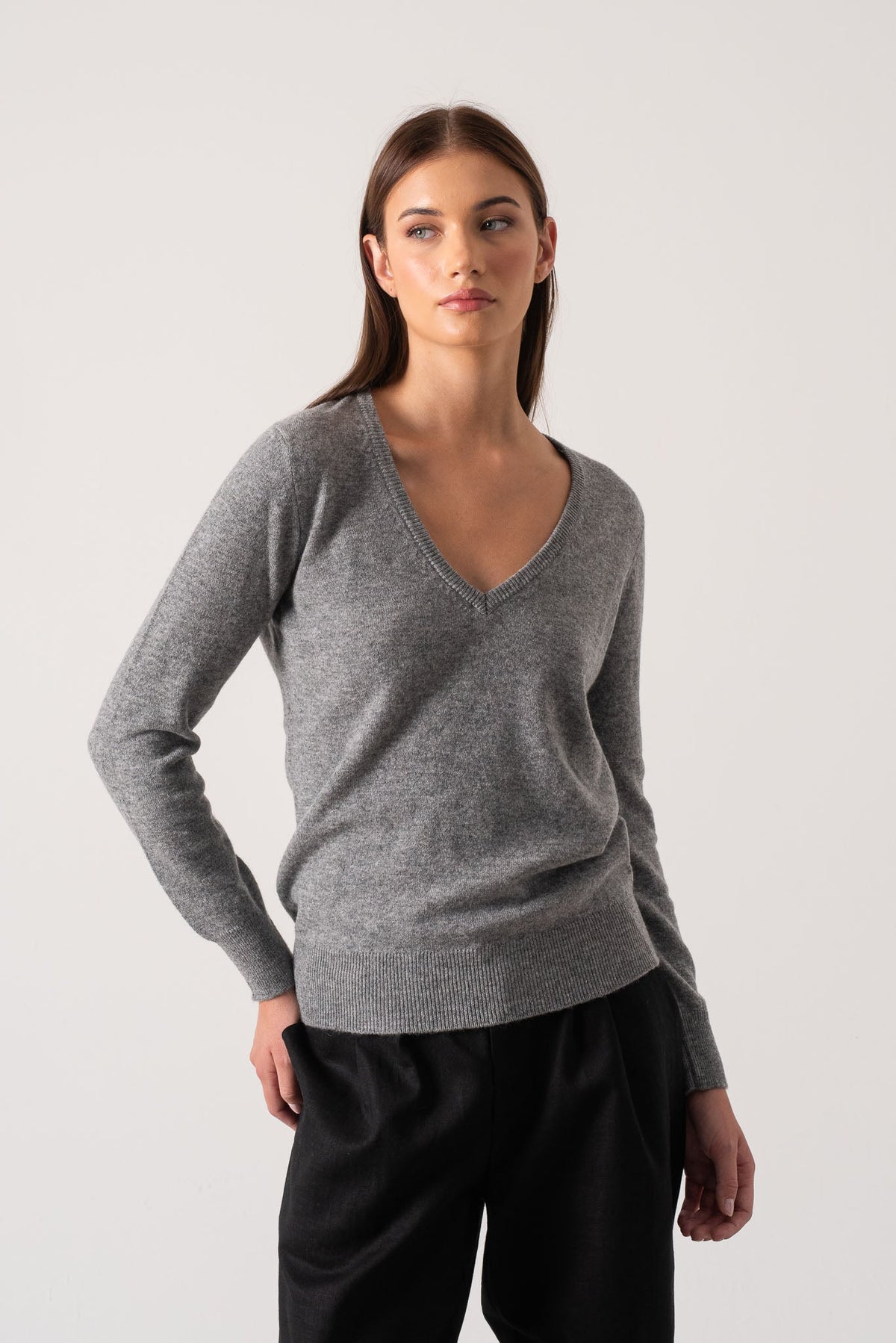 V-Neck 100% Cashmere Sweater Mélange Grey