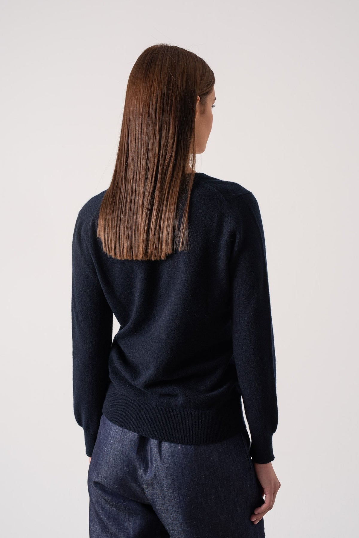 V-Neck 100% Cashmere Sweater Navy