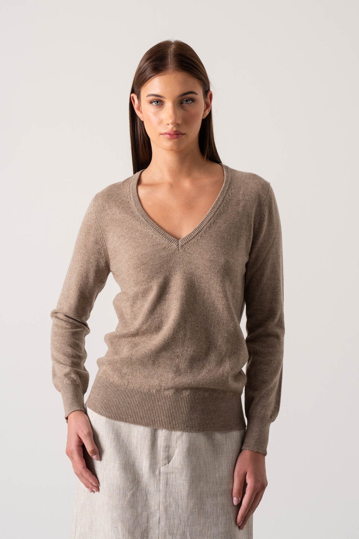 V-Neck 100% Cashmere Sweater Taupe