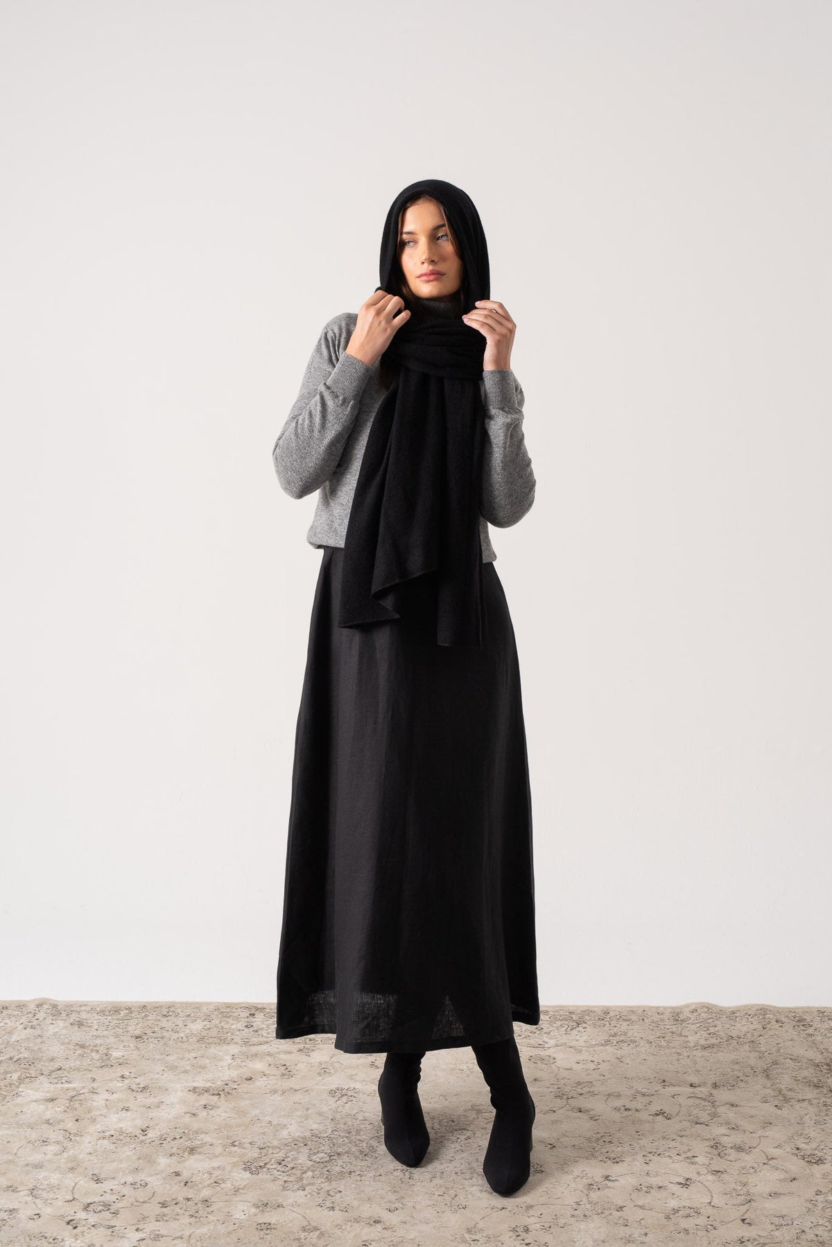 100% Cashmere Wrap Black