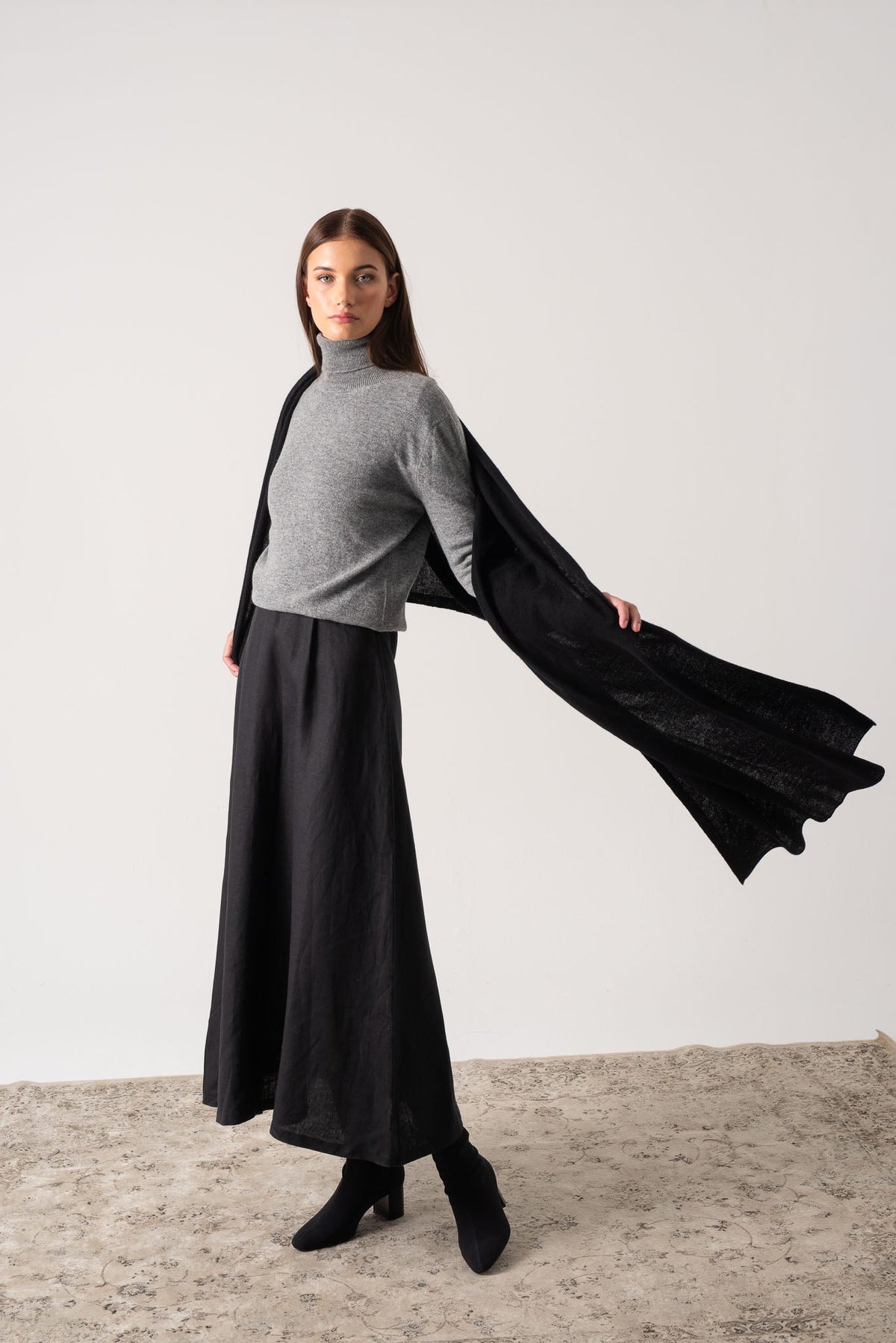 100% Cashmere Wrap Black