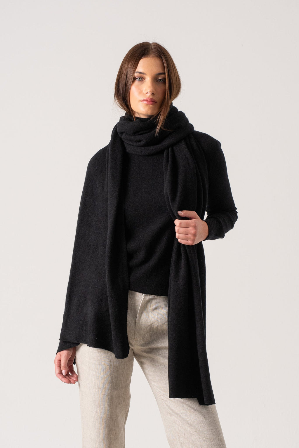 100% Cashmere Wrap Black