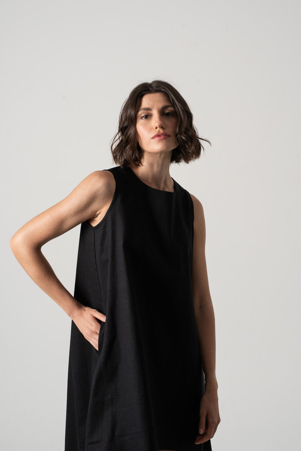 Linen Midi Dress Black