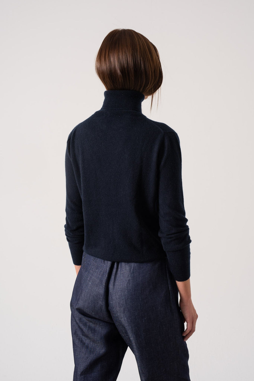 100% Cashmere Turtleneck Sweater Navy