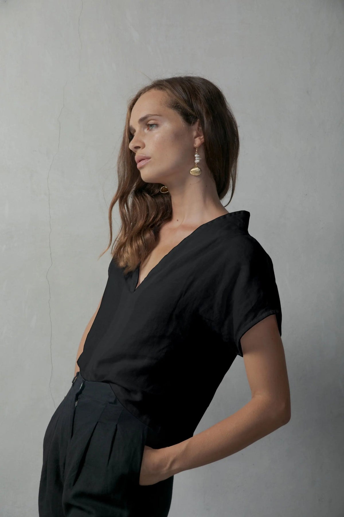 Collo Alto Black + Black