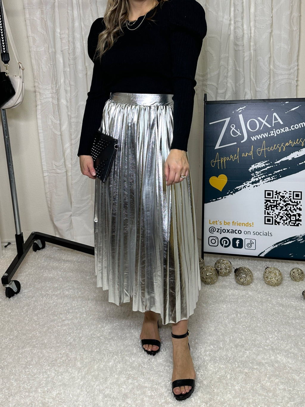 Metallic Pleated Midi Skirt