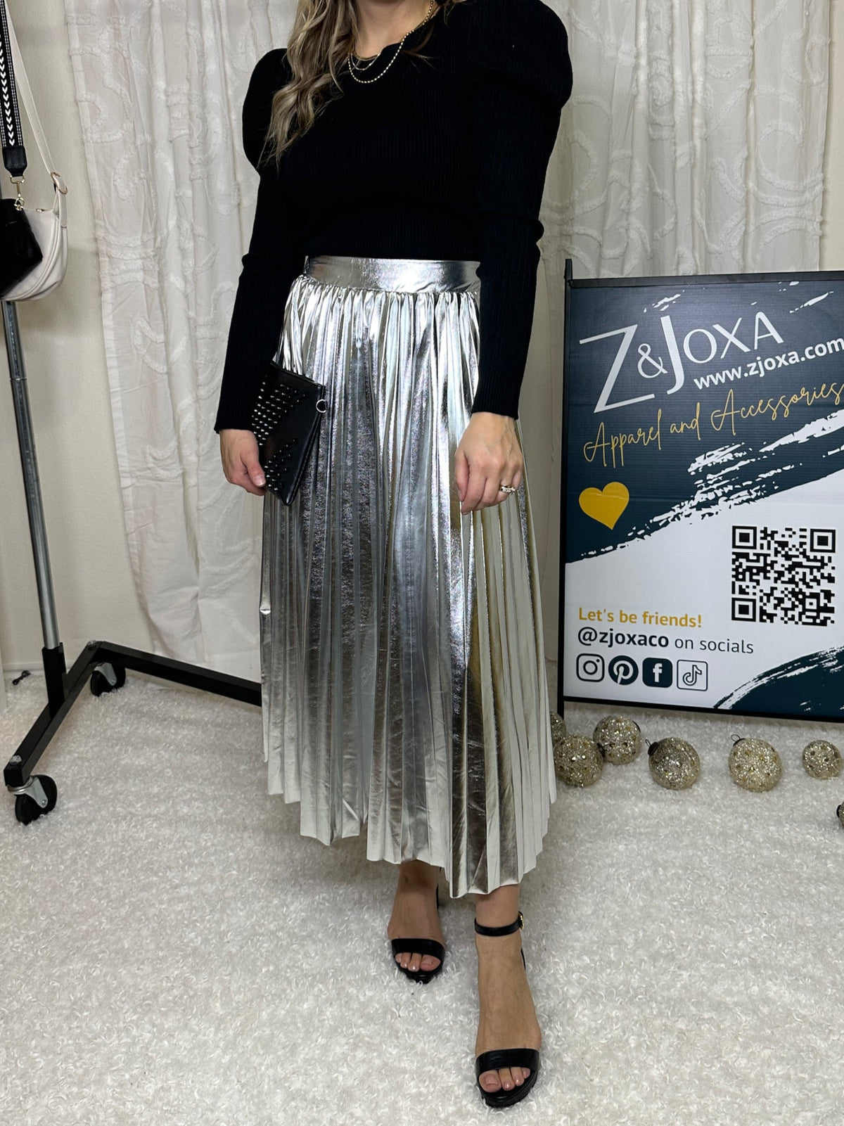 Metallic Pleated Midi Skirt